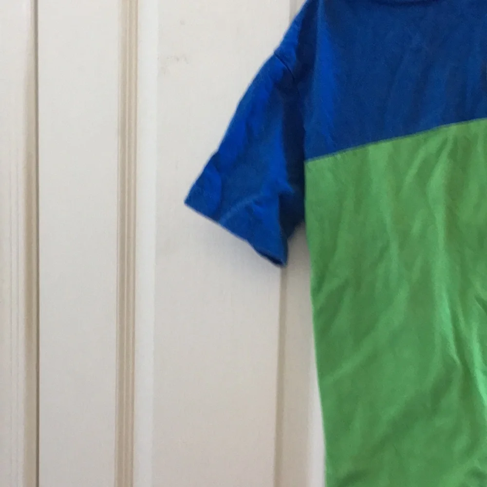 Boys circo tee xs